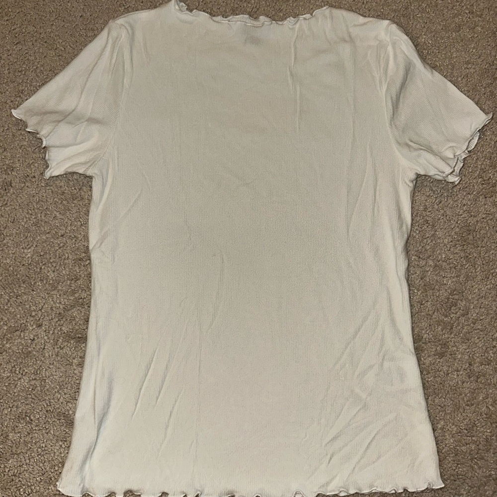 White Scallop Trim Women's Top - Picture 2 of 3